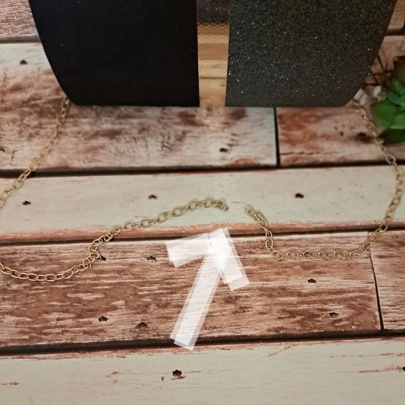 Gorgeous black evening bag with gold details - Picture 5 of 16